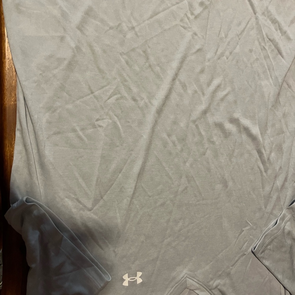 Under Armour  Women’s  Light Grsy Tee